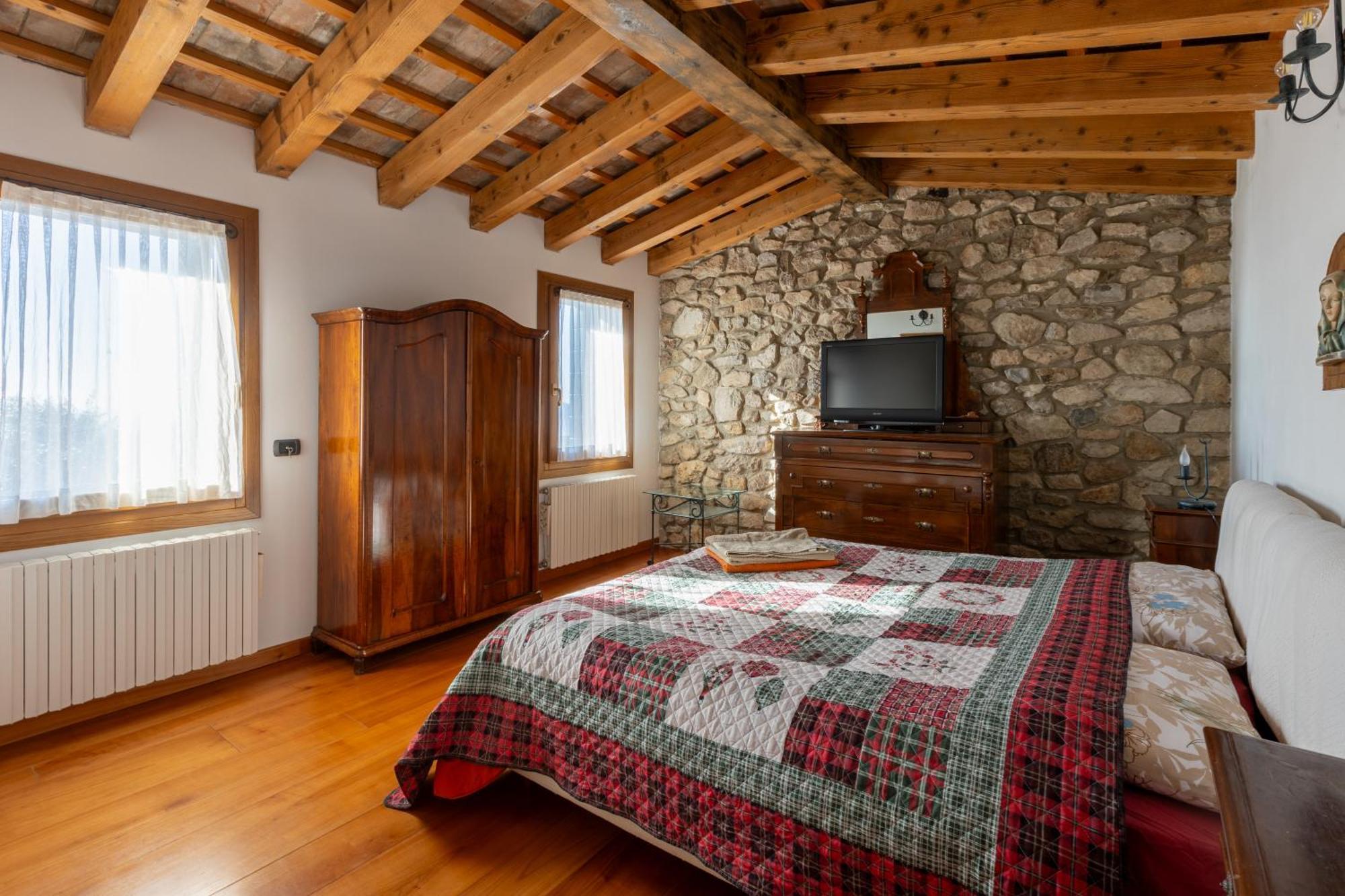 Holiday House Petrarca 阿尔库阿佩特拉尔卡 外观 照片
